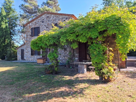 5 Stanze da Letto Stanze da Letto, ,4 BathroomsBathrooms,Casale,In Vendita,1137